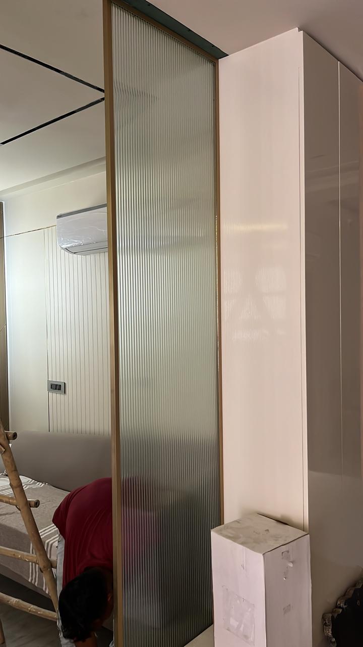 Glass Partition Design